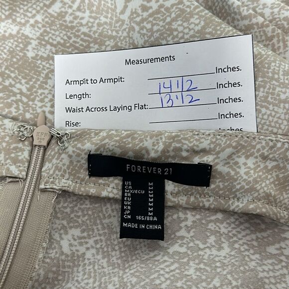 Forever 21 Silk Mini Skirt Snake Print Sz M - Picture 6 of 6